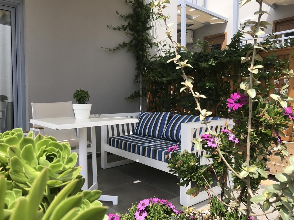 Léntas Athina Residence מראה חיצוני תמונה