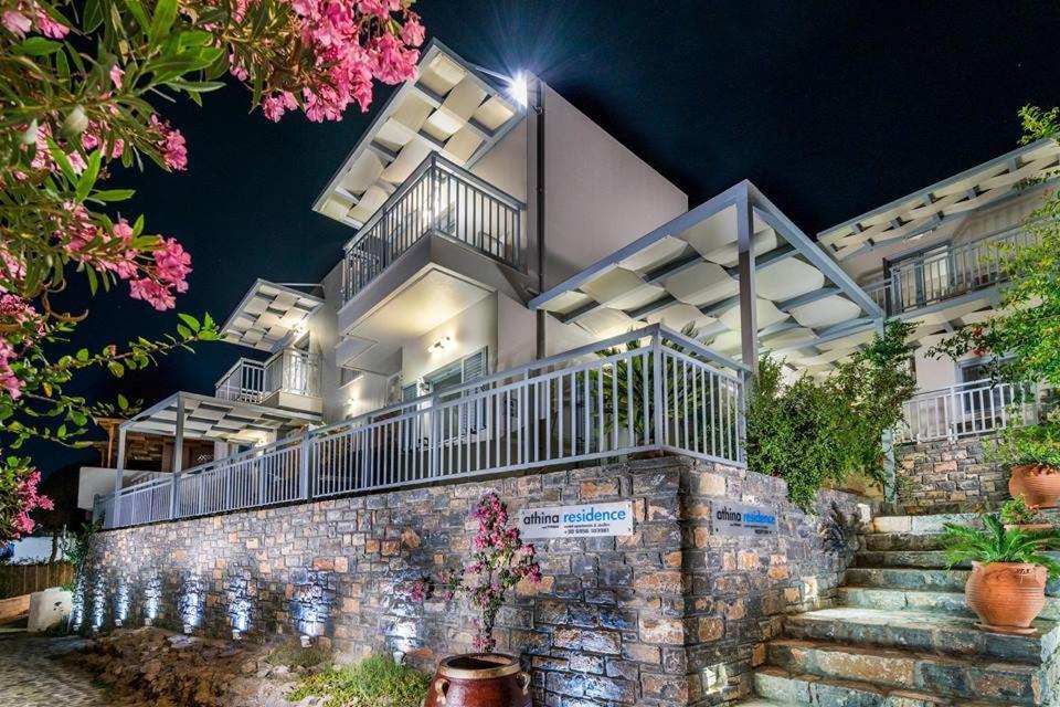 Léntas Athina Residence מראה חיצוני תמונה