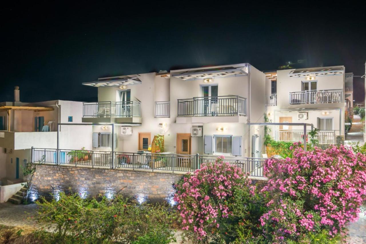 Léntas Athina Residence מראה חיצוני תמונה